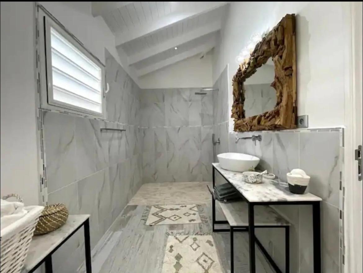 Maison De Camille Baie Nettle Екстериор снимка